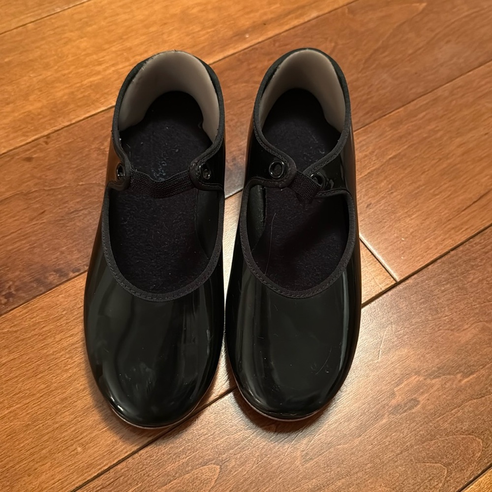 Tap shoes